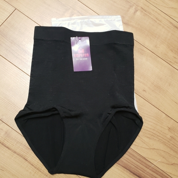 ⭐3/$25⭐ High waisted shapewear panty - Picture 1 of 1